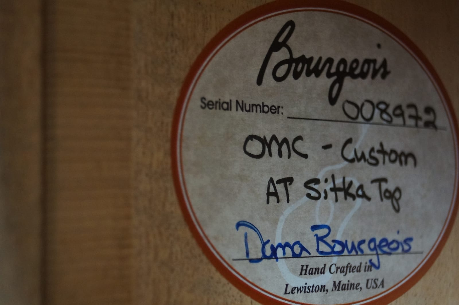 Bourgeois OMC Custom OM Cutaway Large Soundhole Bear Claw Sitka / Figured Mahogany - Photo 21