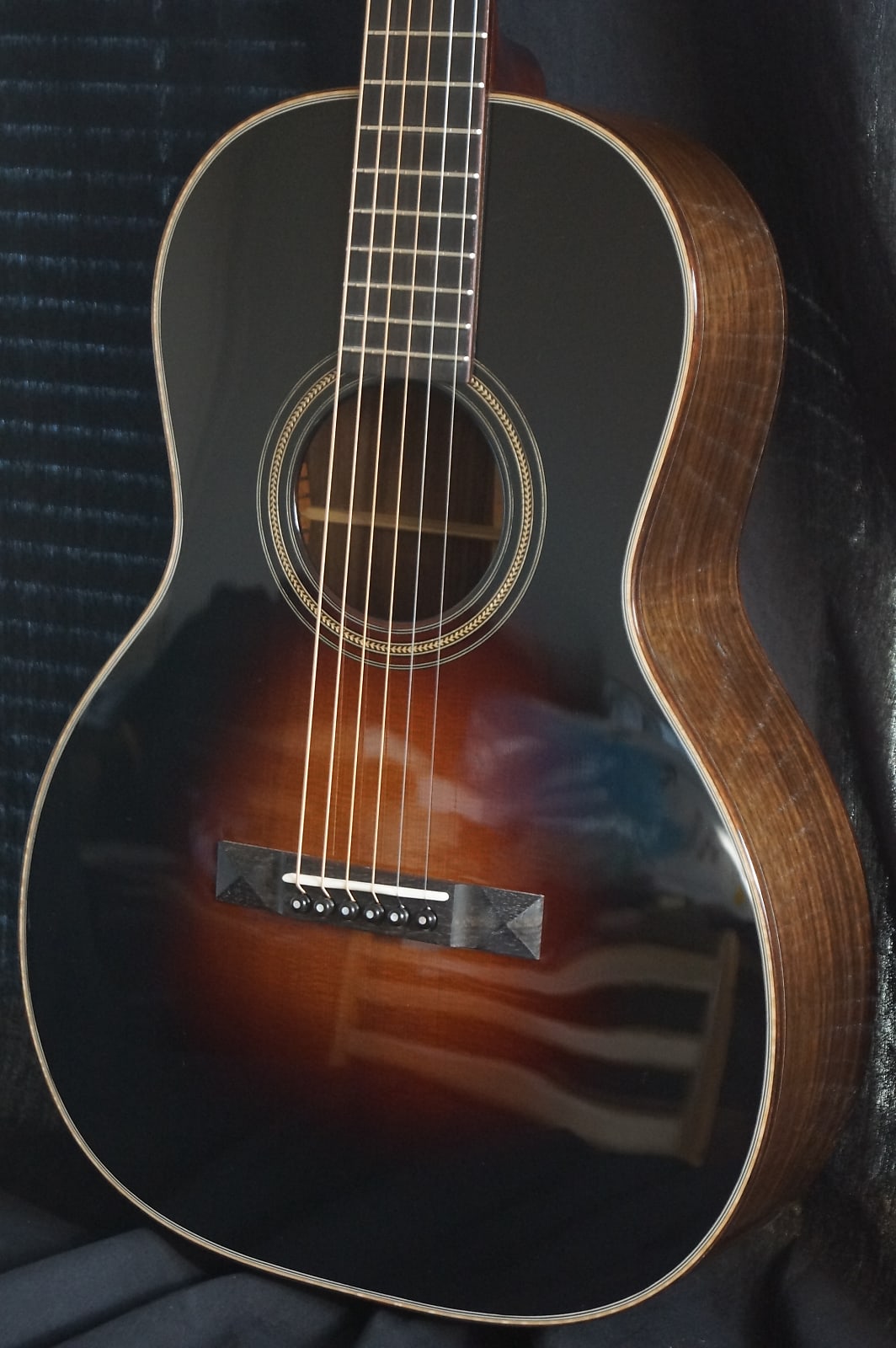Huss & Dalton OO-SP Custom Parlor Style Guitar w/ Torrified Sitka / Indian Rosewood - Photo 2